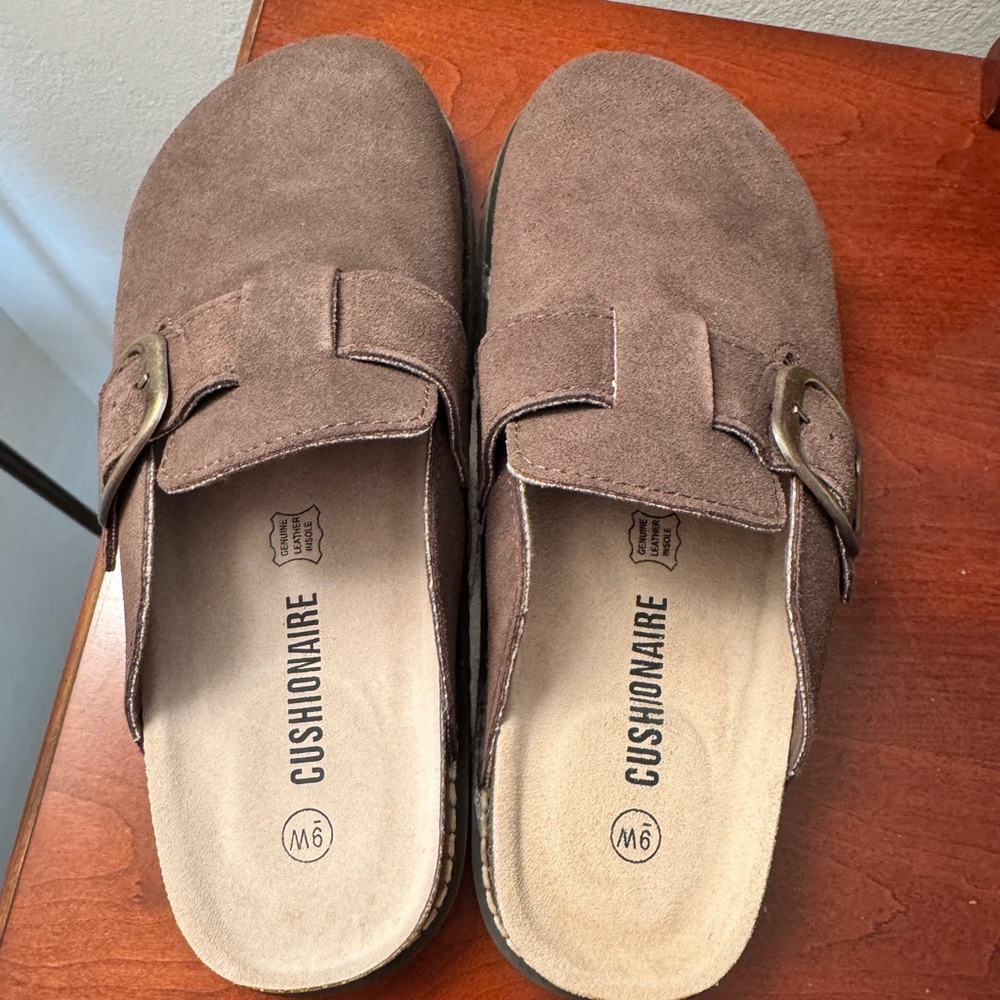 Women’s Cushionaire Brown Suede Slip-On Clogs
